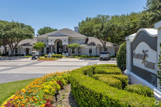 Building Photo - Wildwood Creek