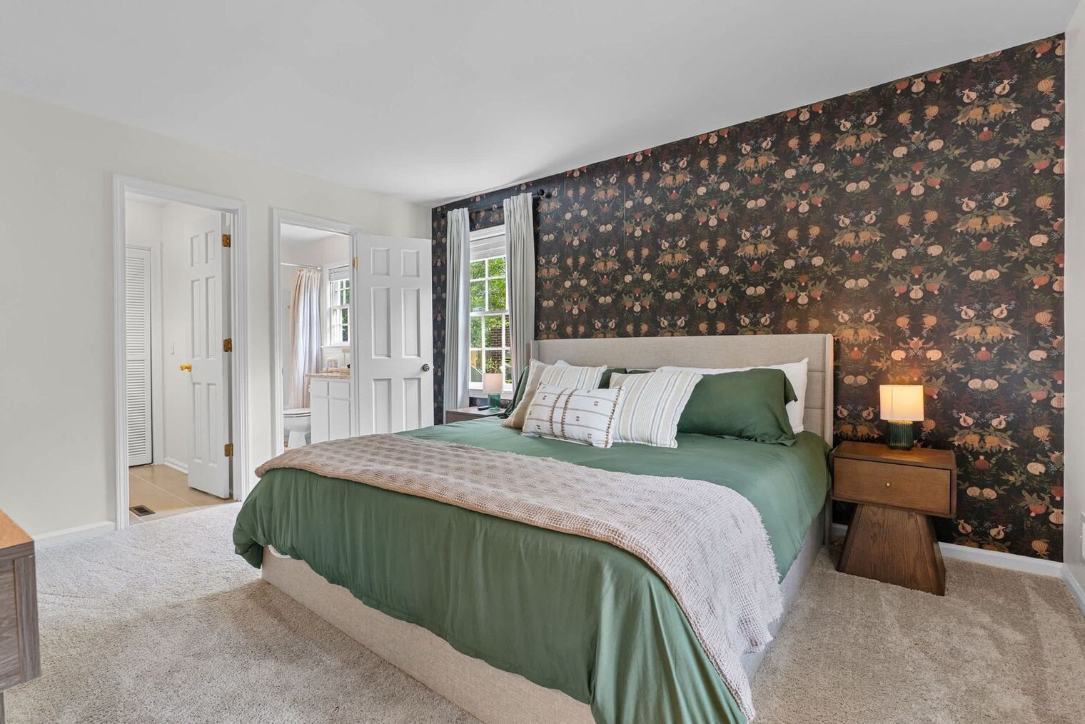 Building Photo - 1516 Maple St