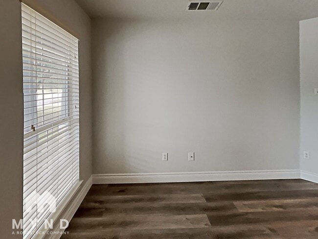 Building Photo - 2716 Amberglow Ct