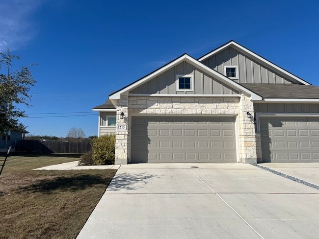 Building Photo - 213 Joseph Cir