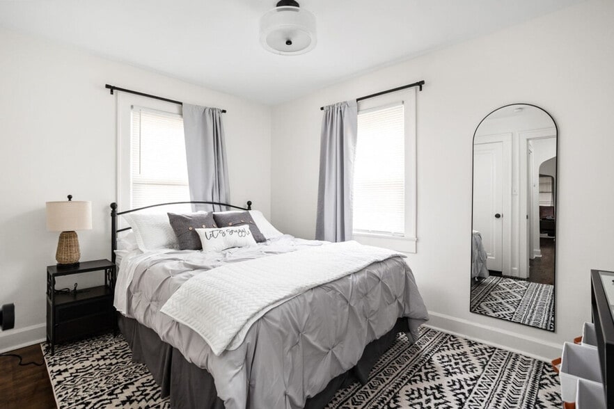 Building Photo - 6115 Ralston Ave