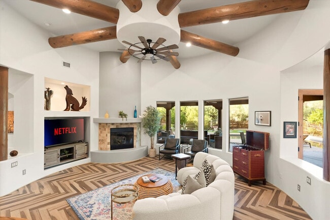 Building Photo - 6708 E Calle de Las Estrellas Rd