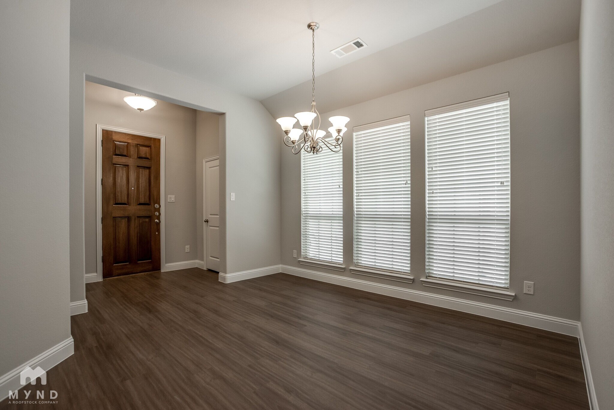 Building Photo - 3313 King Yon Wy