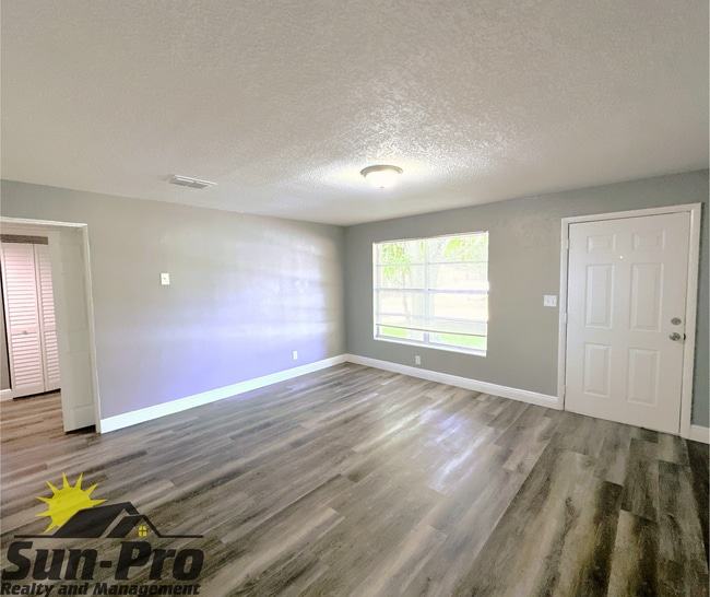 Building Photo - 723 Madison Ave