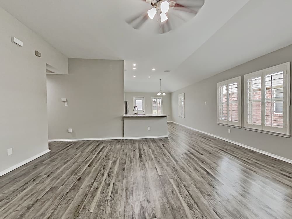 Building Photo - 2812 Maple Creek Dr