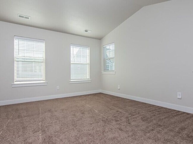 Building Photo - North Salt Lake 3 bed, 2.5 bath, Garage