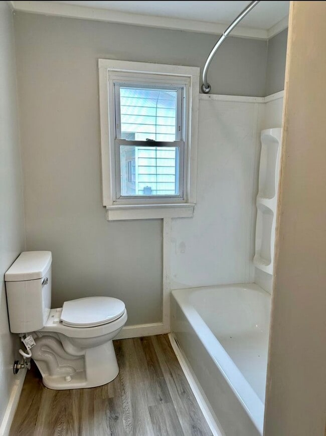 Building Photo - 3 Bedroom/1 Bathroom Home in Paragould AR ...