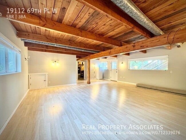 Building Photo - 19112 69th Pl W
