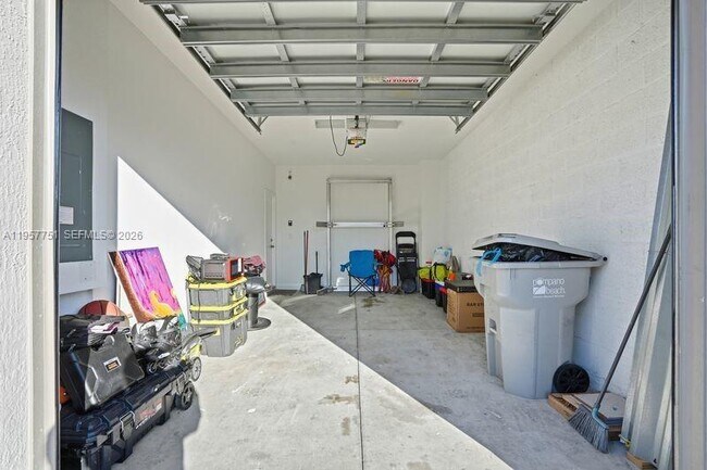 Building Photo - 816 NW 3rd Terrace