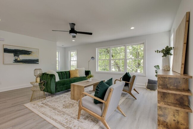 Building Photo - 203 Oceola Ave