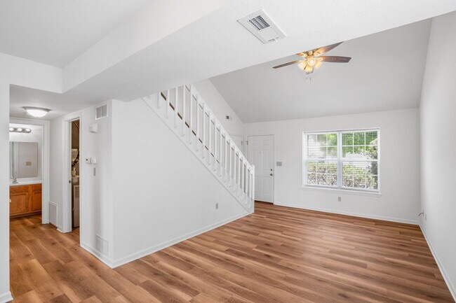 Building Photo - 3517 Prescott Dr