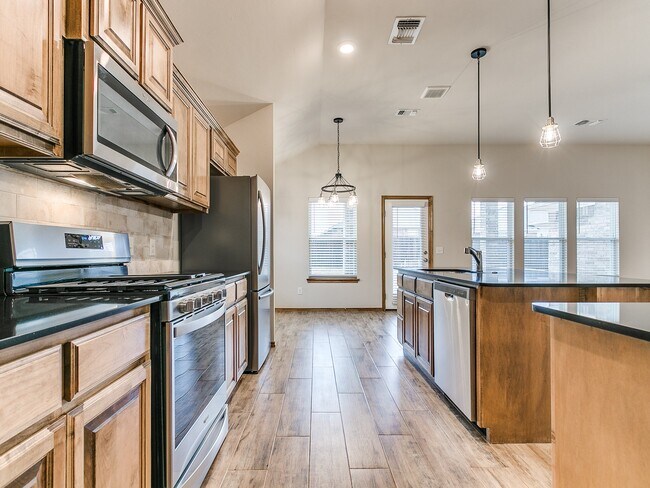 Building Photo - 3421 Pagoda Pead Dr