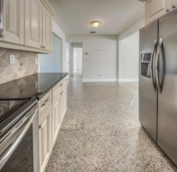 Building Photo - 1331 North N Street