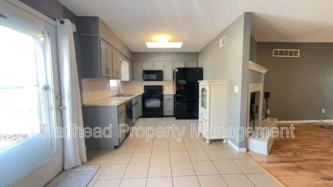 Building Photo - 8012 NW 79th Terrace