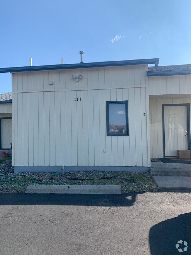 Building Photo - 111 Tyler Way