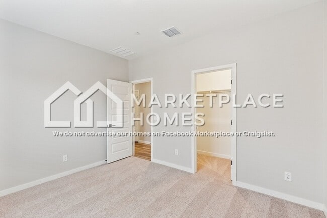 Building Photo - 10281 North 115th Avenue
