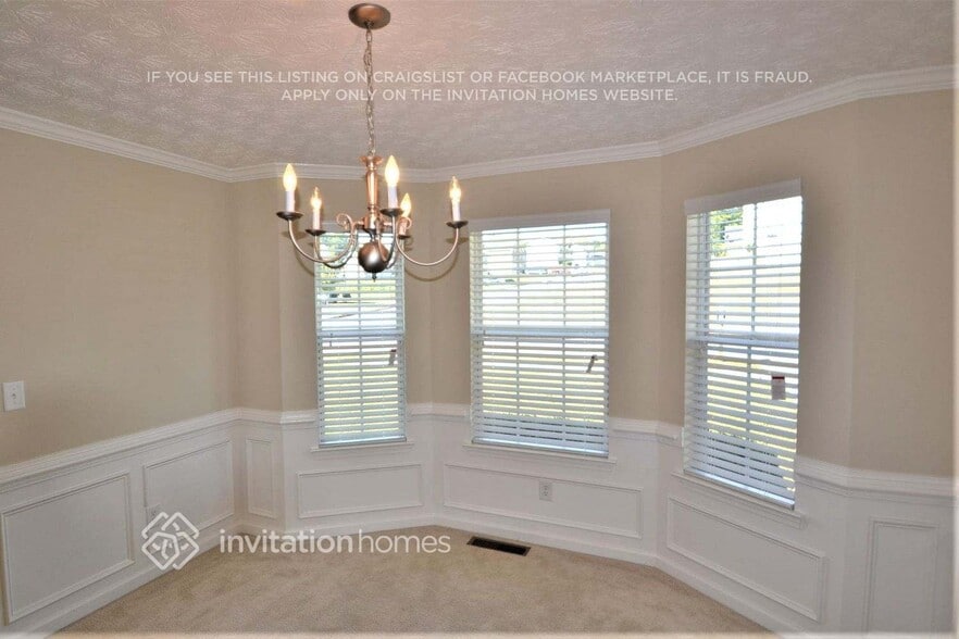 Building Photo - 559 Michael Cir