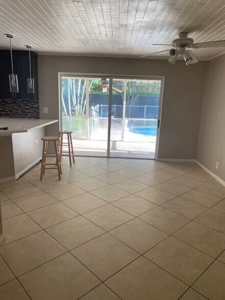 Building Photo - 3157 NW 69th Ct