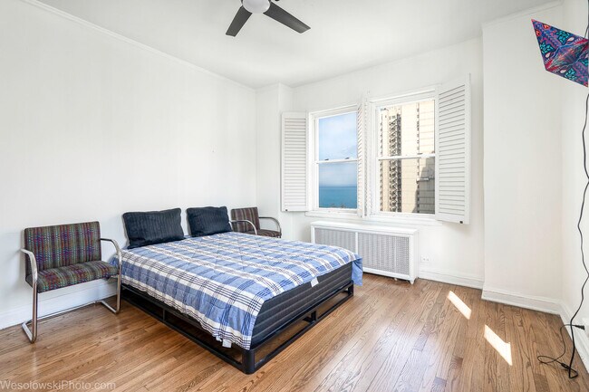 Building Photo - 5000 S Cornell Ave