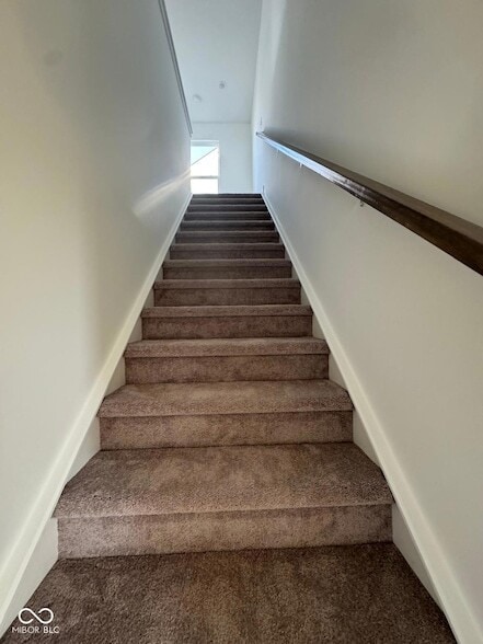 Building Photo - 7581 Fallsworth Dr