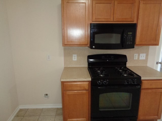 Building Photo - 1615 Redbud Grove Ct