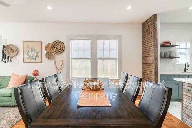 Building Photo - 475 E French Pl