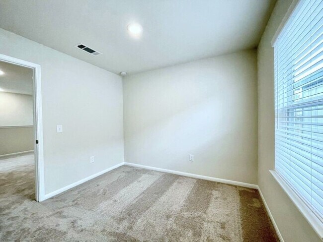 Building Photo - 16103 Kingfield Haven Dr