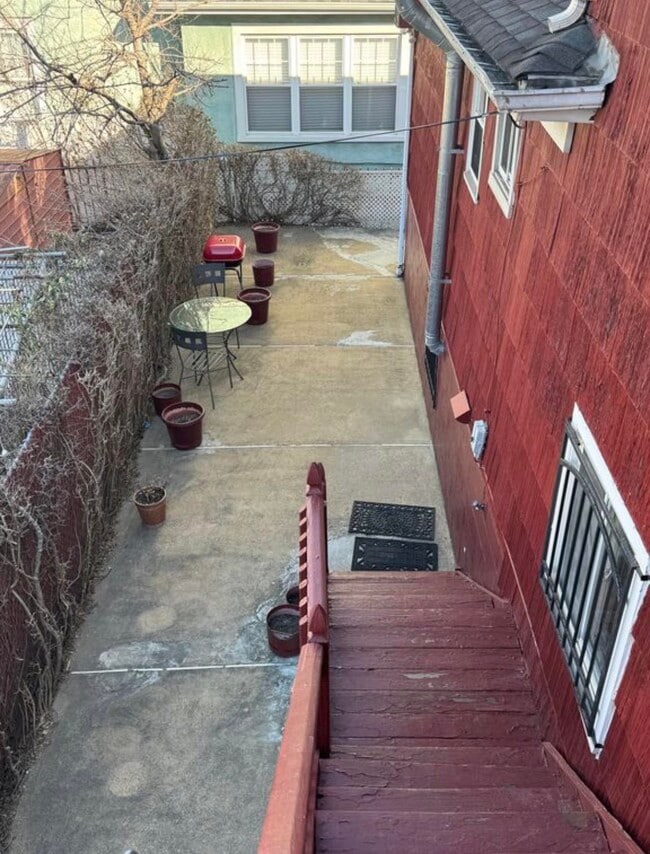 Building Photo - 7705 5th Ave