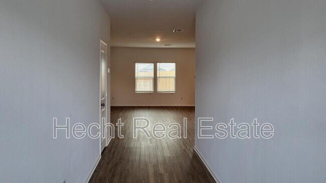 Building Photo - 348 Geode Glen