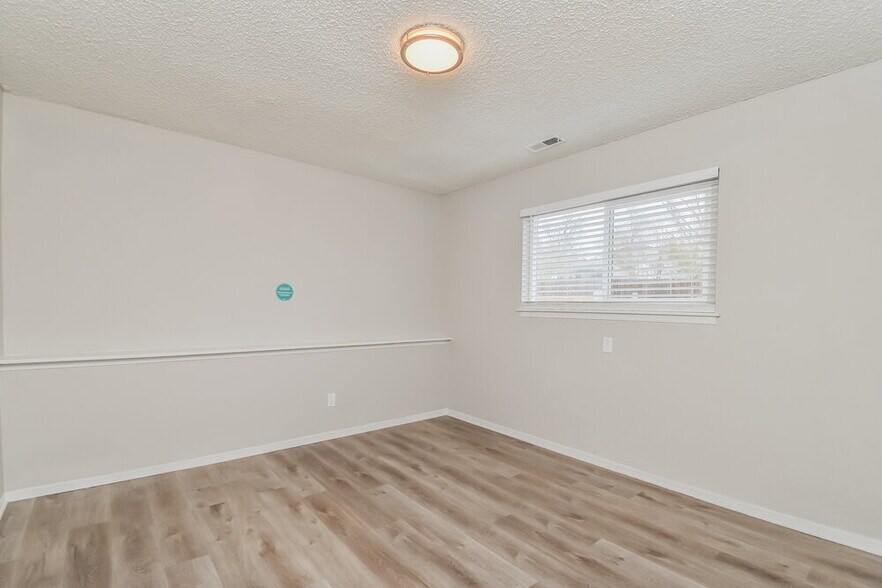 Building Photo - 1760 Moran Ct