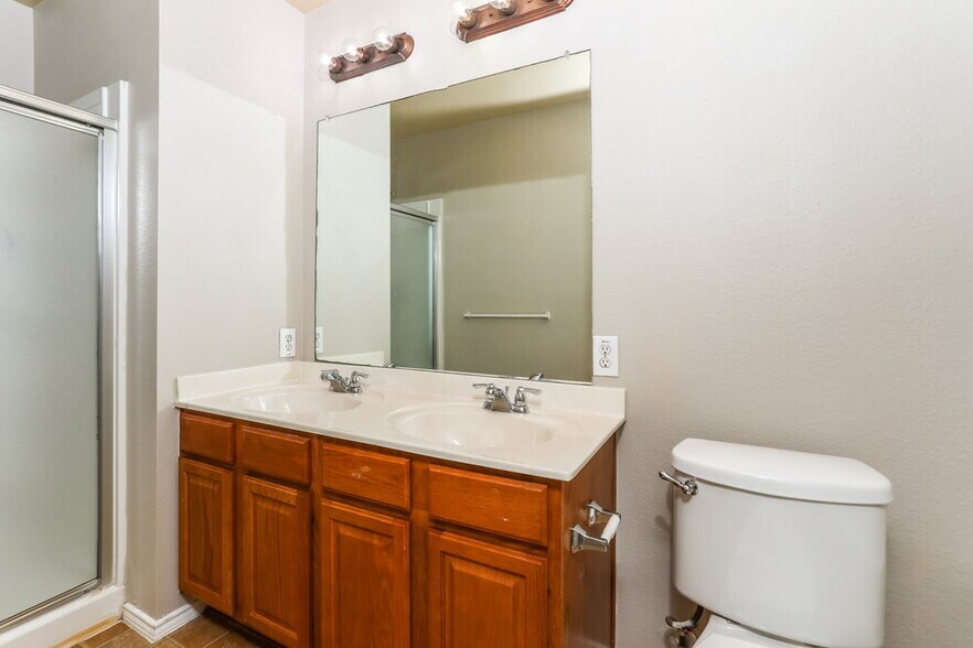 Building Photo - 529 Indian Paintbrush