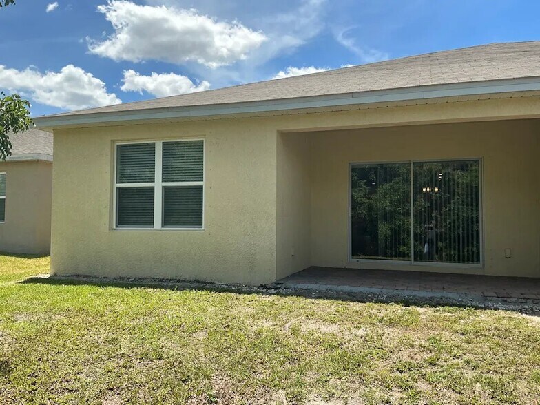 Building Photo - 10688 Crossback Ln
