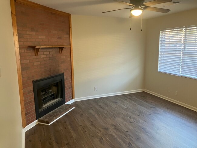 Building Photo - 3425 Pne Crst Rd