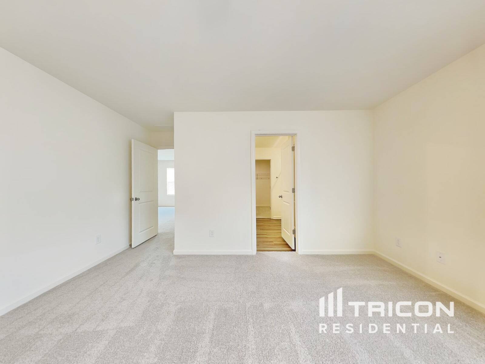 Building Photo - 152 Long Dr