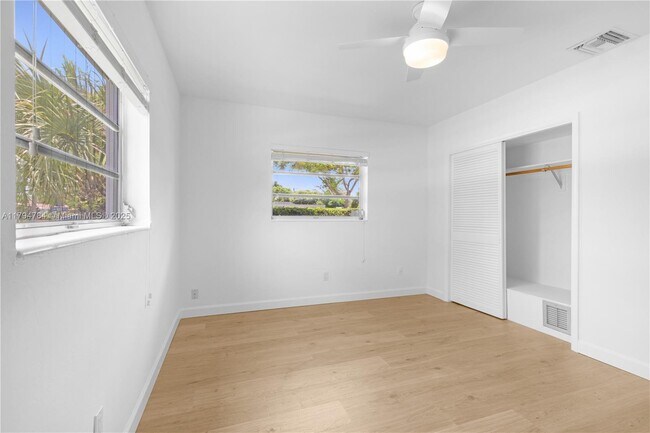 Building Photo - 13790 SW 80th Ave