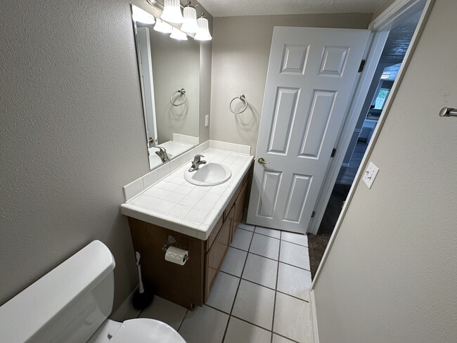 Building Photo - Lehi 625 House