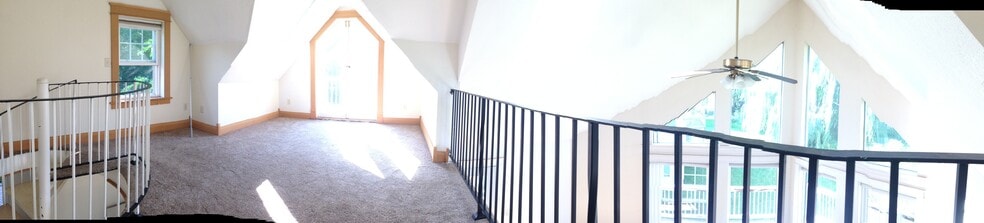 Building Photo - 149 James Ave