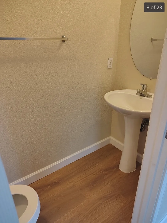 Building Photo - 609 Chateau Way