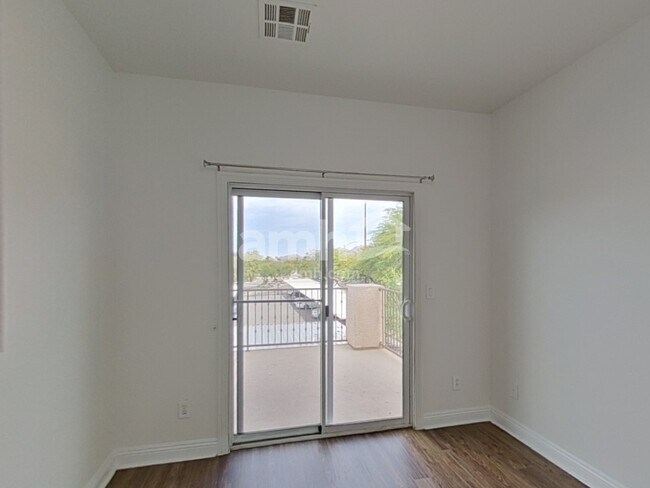 Building Photo - 2974 E Gables Vale Ct