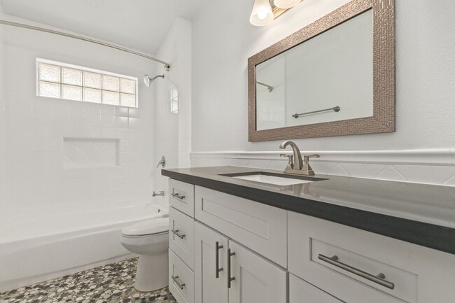 Building Photo - 36th Court