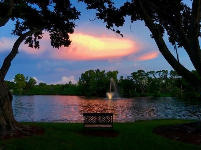 Building Photo - 950 Lavers Cir