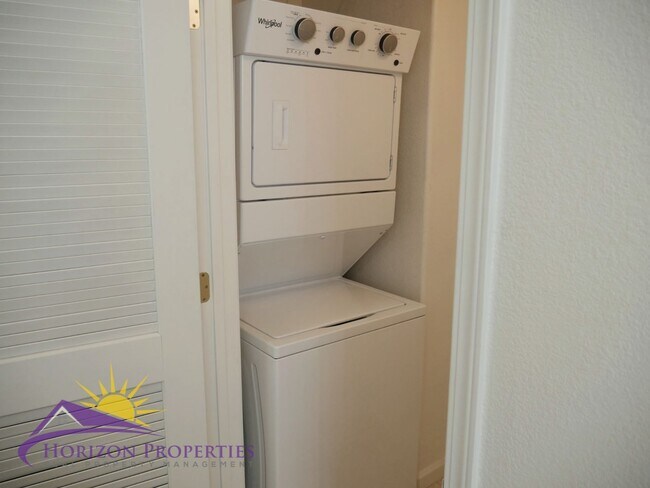 Building Photo - Cozy 1 Bed 1 Bath 786 Sq. Ft. Sundance Condo in Fair Oaks
