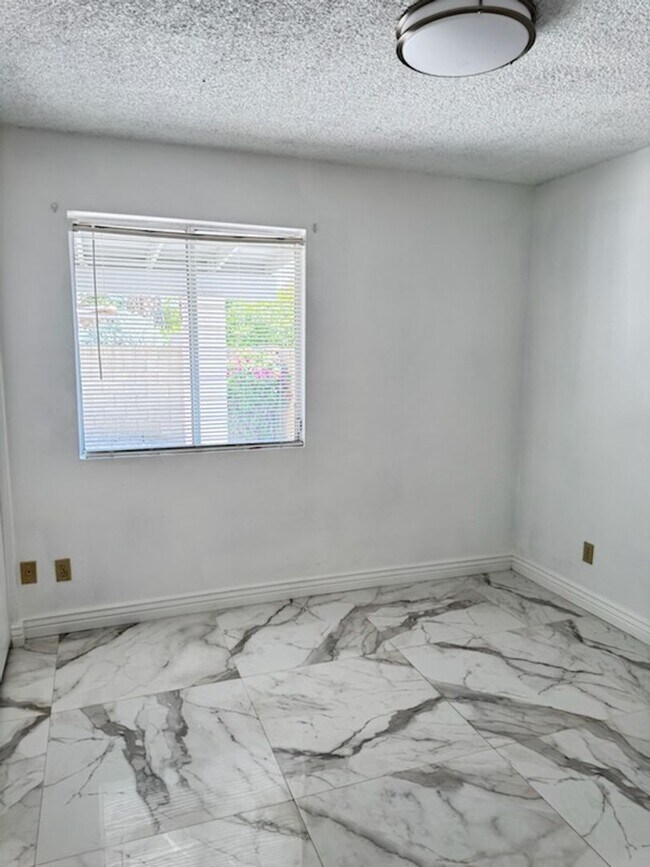 Building Photo - Dobson Ranch 4 bedroom rental