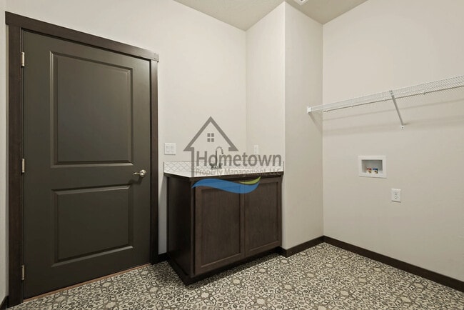 Building Photo - Brand New 4 Bed 2.5 Bath Home in Post Falls!!