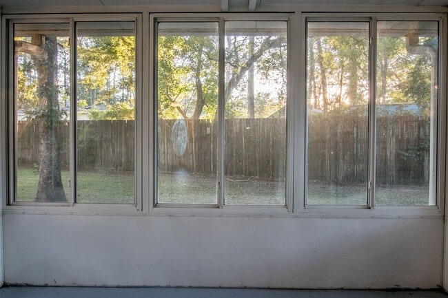 Building Photo - 3/2 located in Ft. Walton Beach