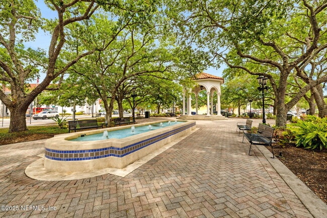 Building Photo - 1212 Belmont Terrace