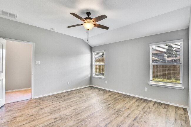 Building Photo - 16831 Silent Pines Ct