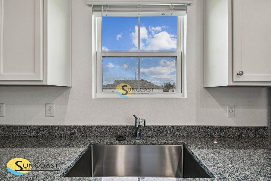 Building Photo - 8271 N Wakefield Dr