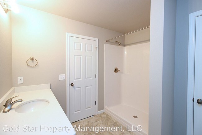 Building Photo - 3 br, 2.5 bath House - 4228 Serenity Court