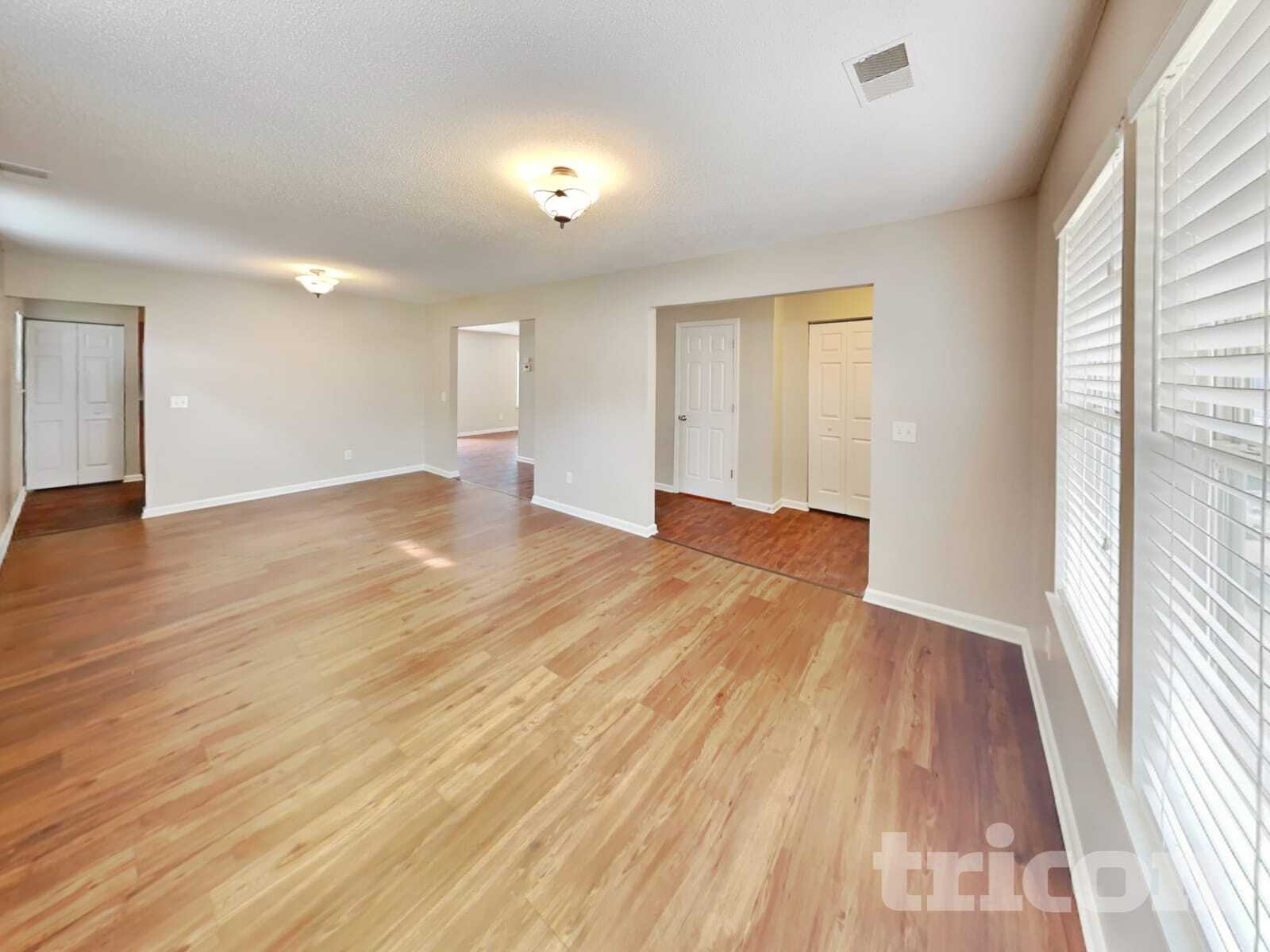 Building Photo - 308 Fox Trot Dr